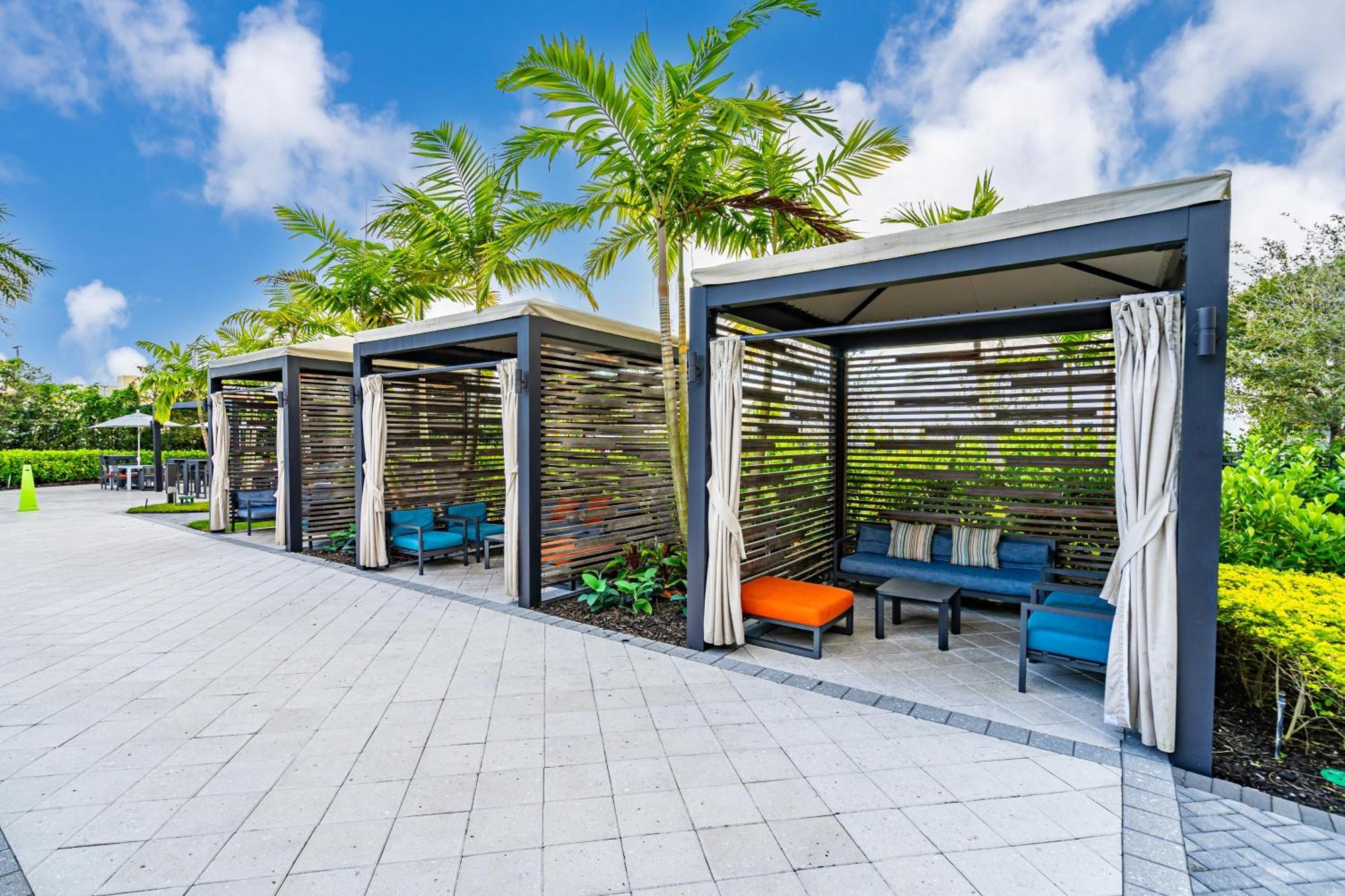 Amazing 2 Bedroom Unit In Doral Miami With Free Parking Hialeah Gardens Exterior foto