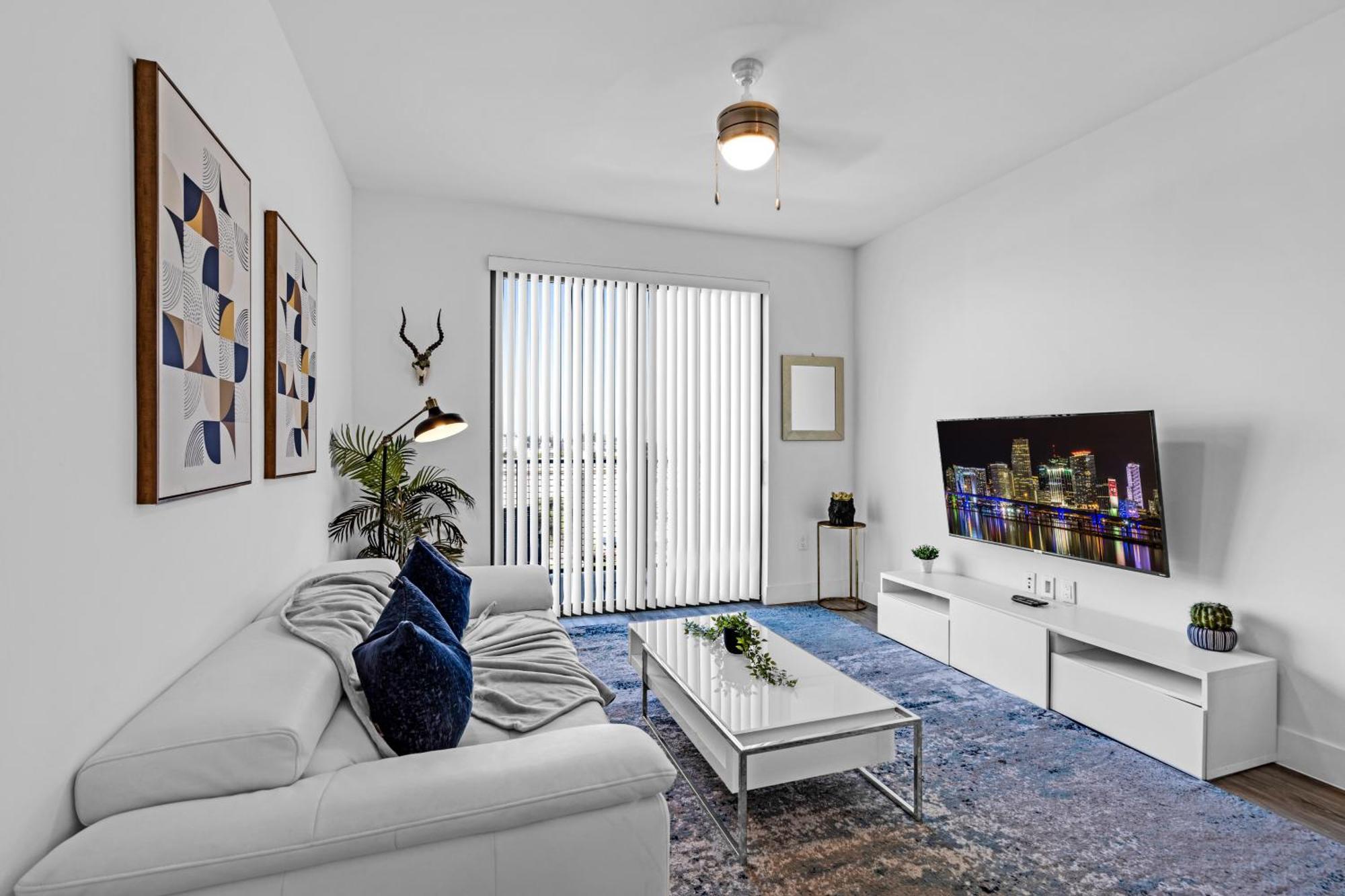 Amazing 2 Bedroom Unit In Doral Miami With Free Parking Hialeah Gardens Exterior foto