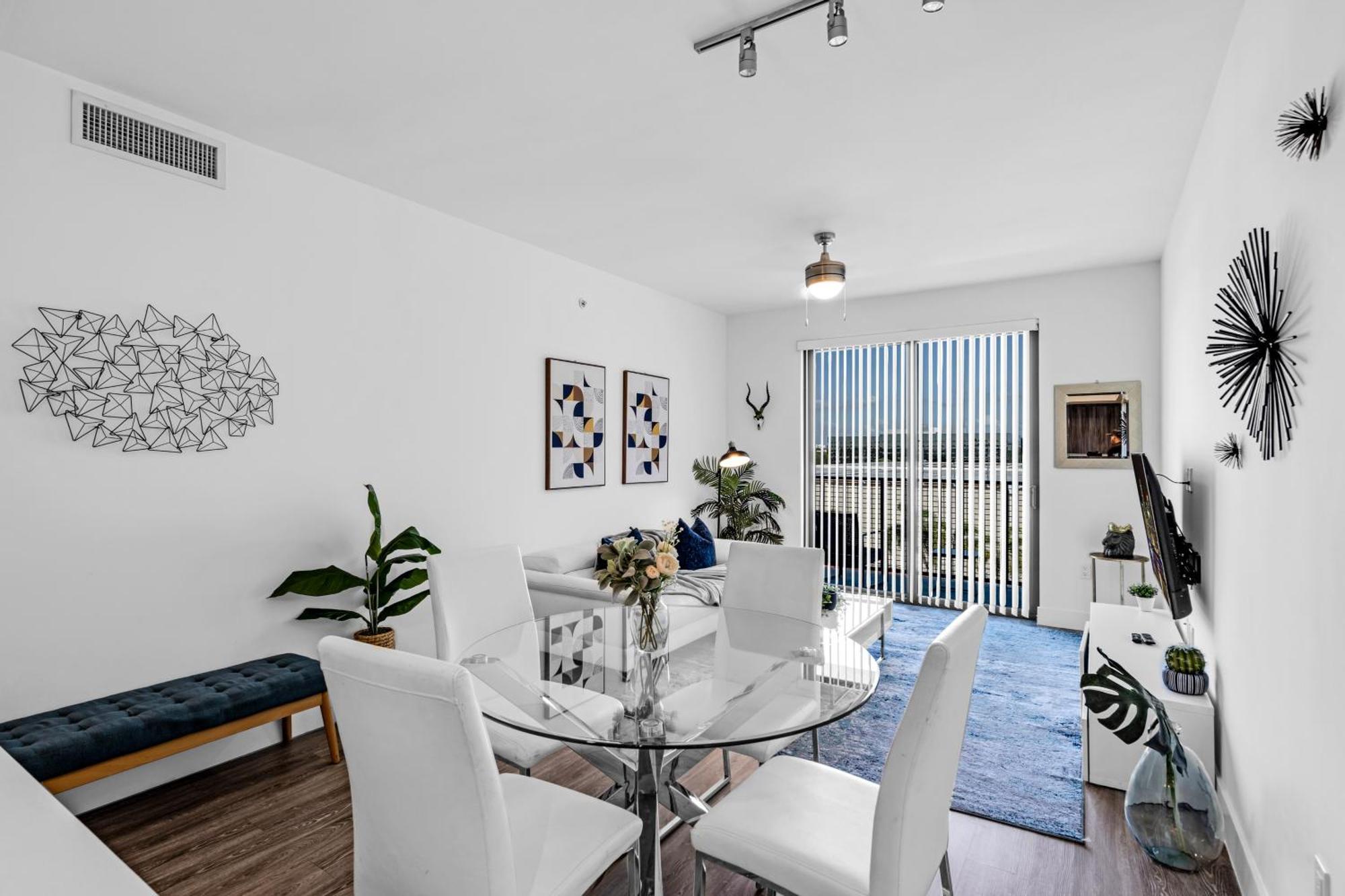 Amazing 2 Bedroom Unit In Doral Miami With Free Parking Hialeah Gardens Exterior foto